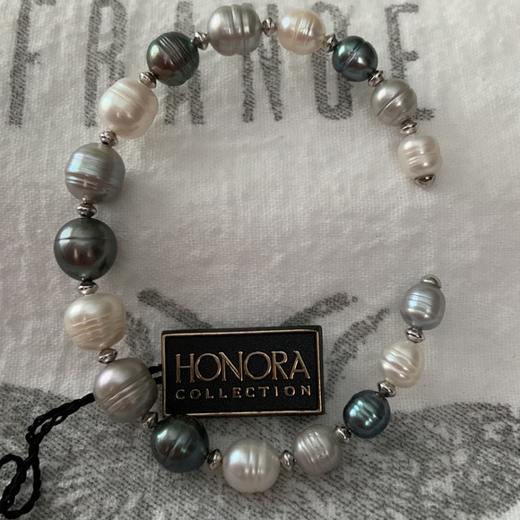 Honora Collection Pearl cuff bracelet - Picture 4 of 11